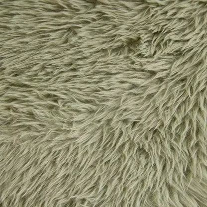 Sedia girevole in velluto felpato con base e ruote in bronzo anticato