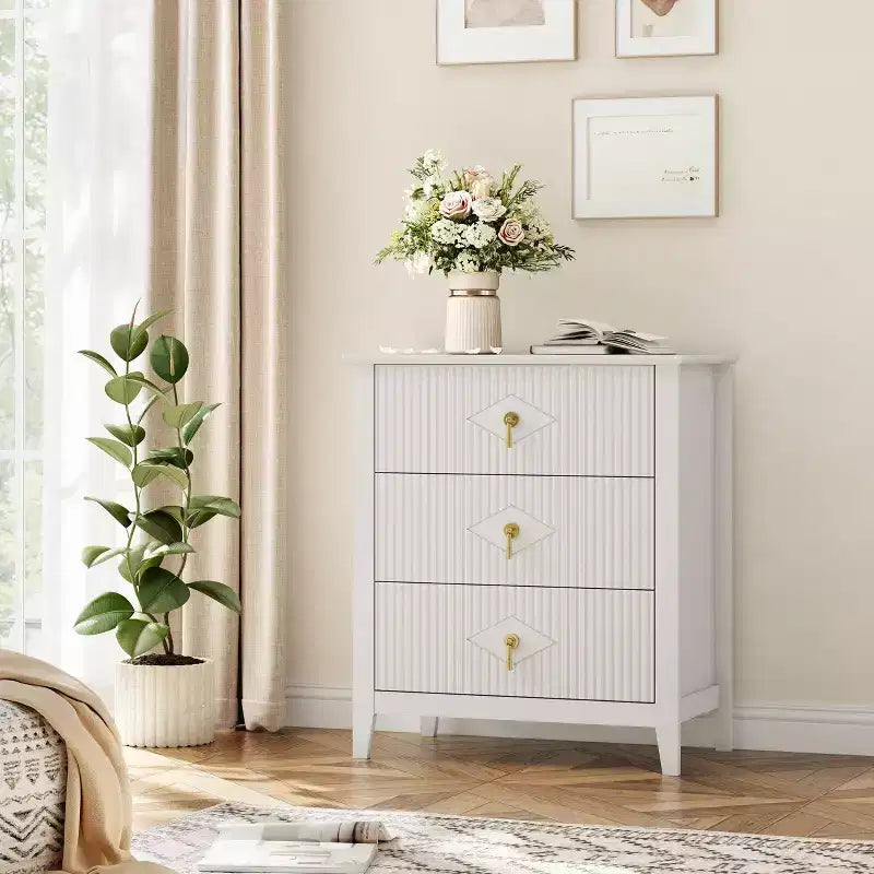 Comodino in Legno con Cassettiera Scanalata, Comodino a 3 Cassetti - Cassettiera Moderna per Camera da Letto, Soggiorno, Corridoio e Ingresso